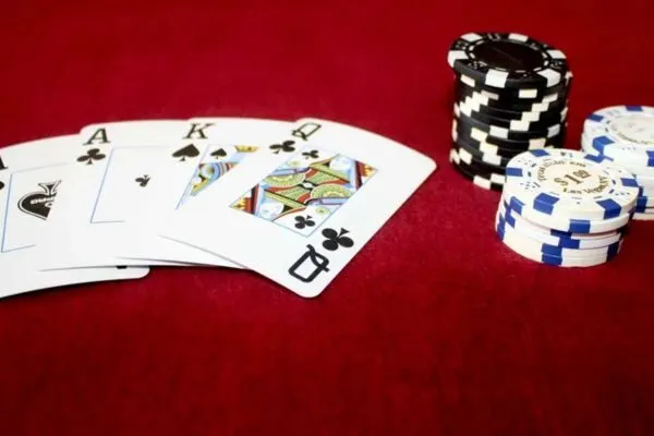 5 Sai Lầm Thường Gặp Khi Chơi Poker Online Và Cách Khắc Phục